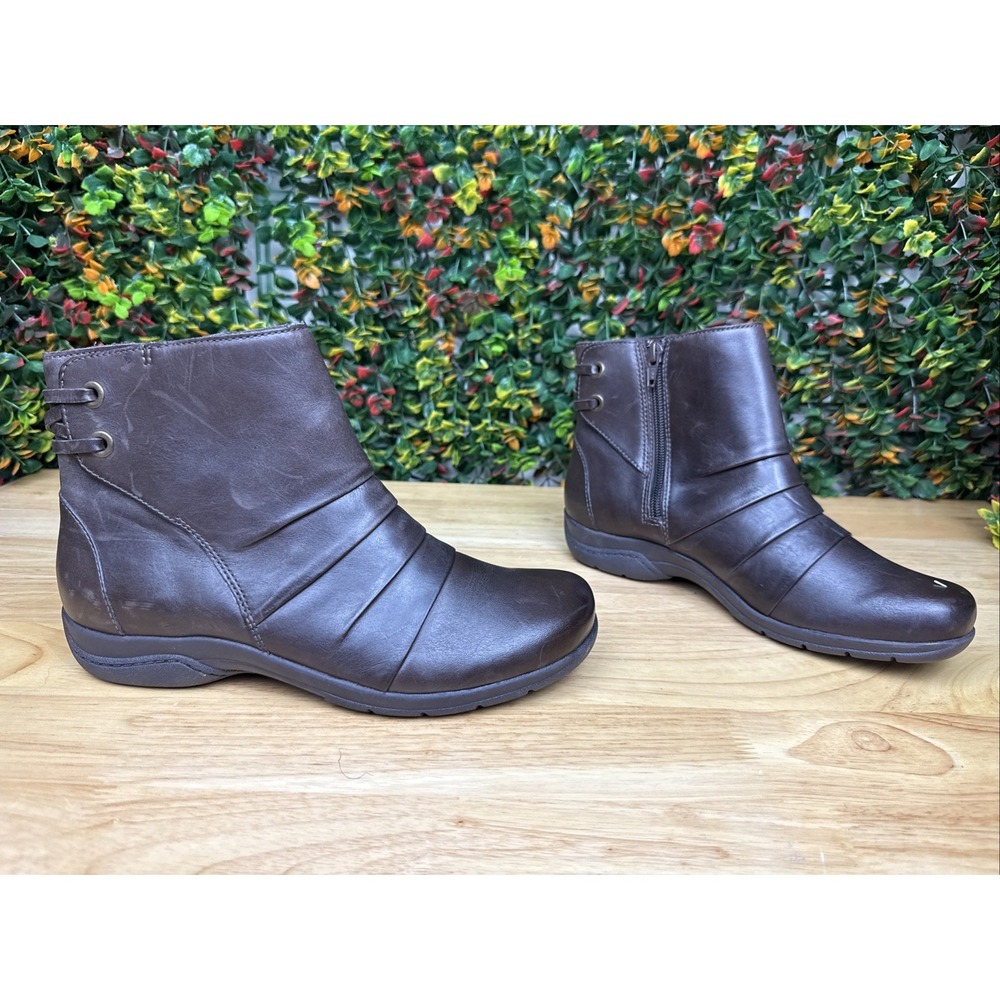 Clarks Collection Zip Side‎ Leather Mid Rise Boots  26102919 Brown Women's 8 GUC - Picture 4 of 13